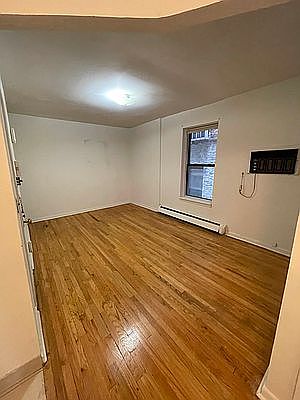 3rd image of 328 E 55th St APT 15