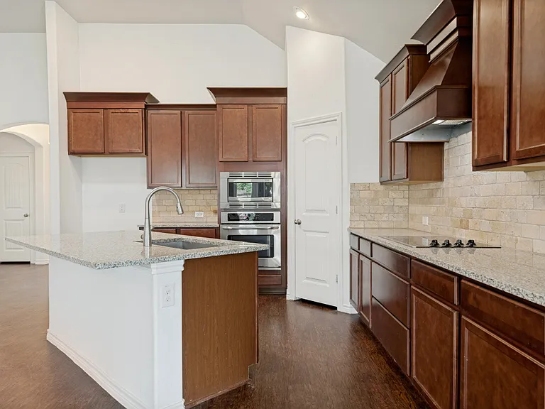 309 Acadia Ln — Photo 8