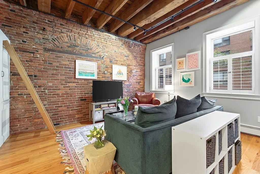 Building Photo - 122 Fulton St #5