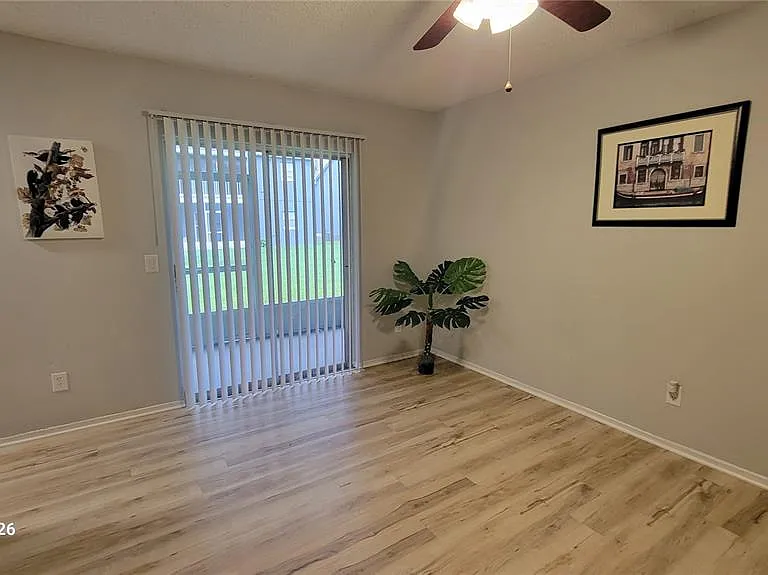 4136 Pershing Pointe Pl #5 — Photo 8