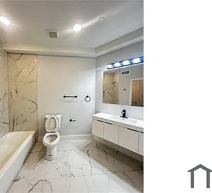 713 N 42nd St — Photo 5