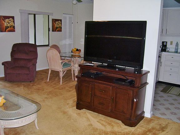 4th image of 679 Midway Dr #A
