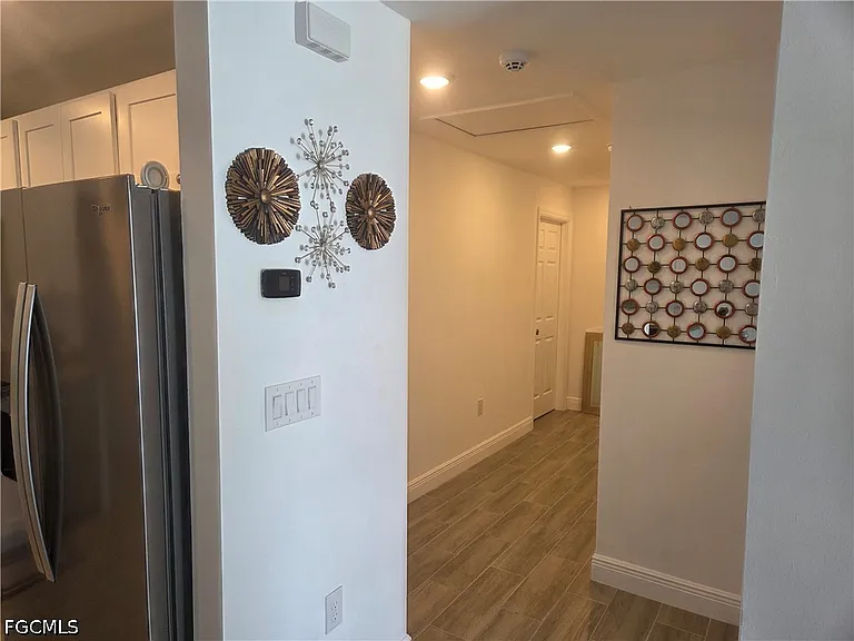 2156 Edison Ave — Photo 13