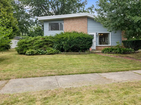 105 Willow St, Park Forest, IL 60466