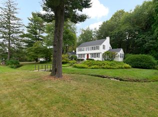 3 Hillsboro Dr, West Hartford, CT 06107