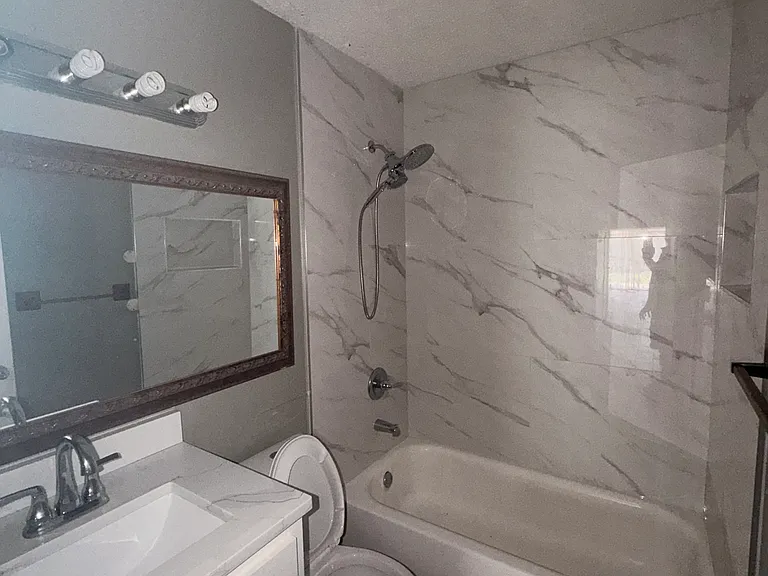 726 Ravencroft Dr — Photo 13