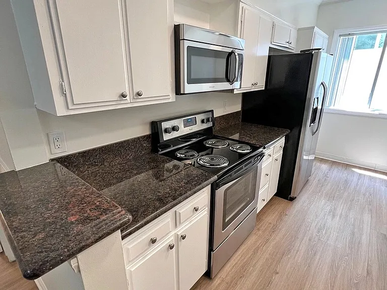 6100 Buckingham Pkwy #206 — Photo 11