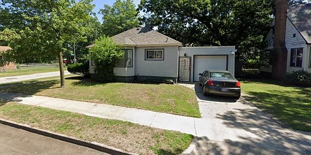2nd image of 51 E Cleveland Ave