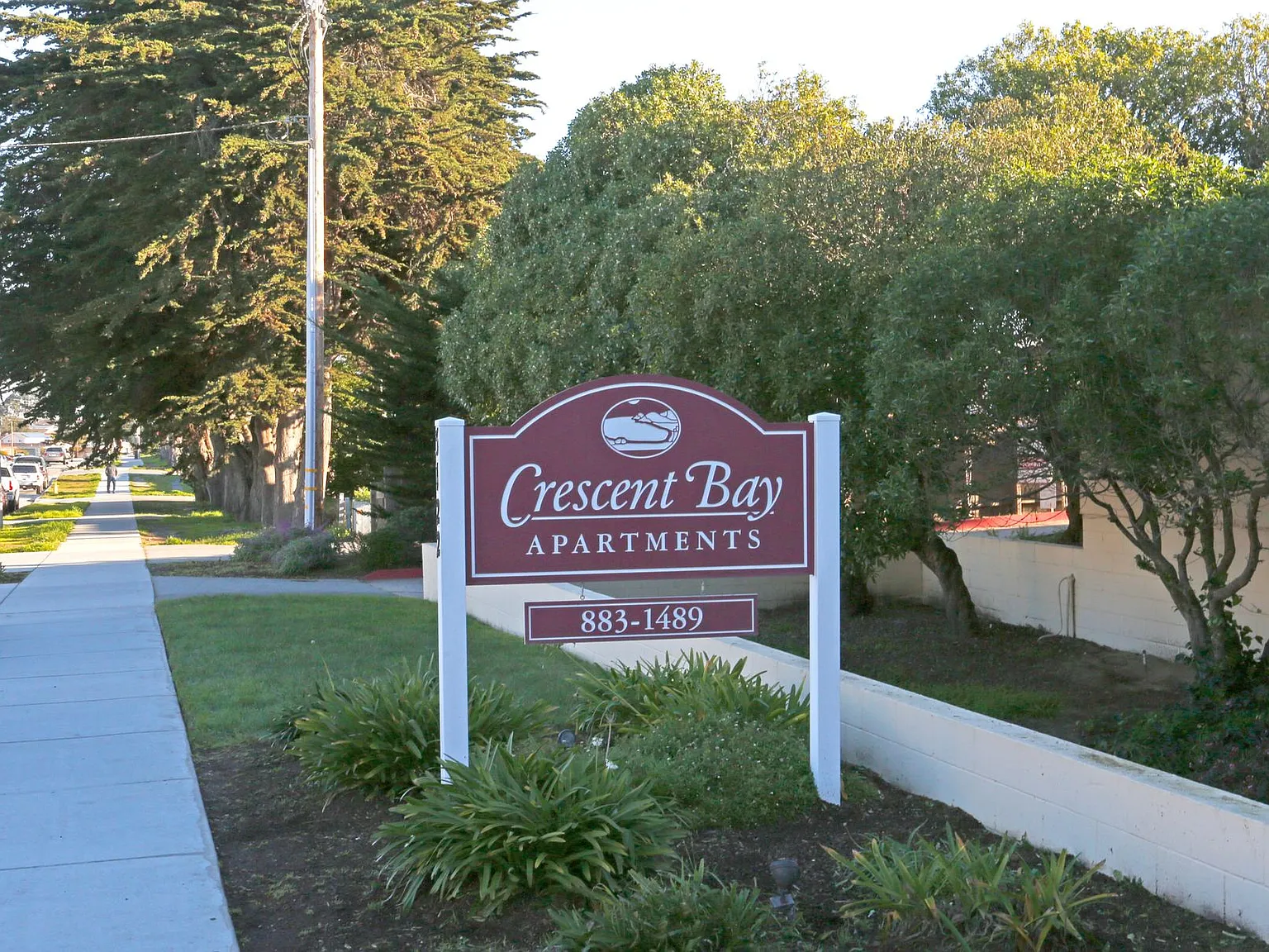 Crescent Bay Apartments — Photo 3