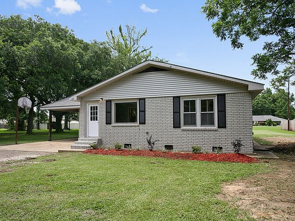 3rd image of 140 Giselle Pl