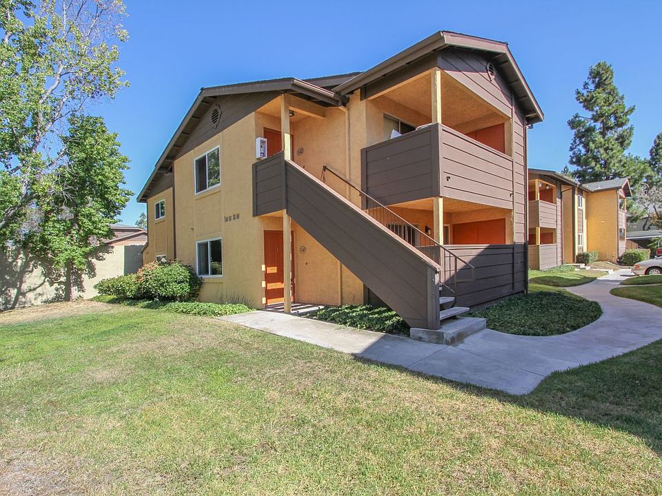 1st image of 530 Calle Montecito Unit 141