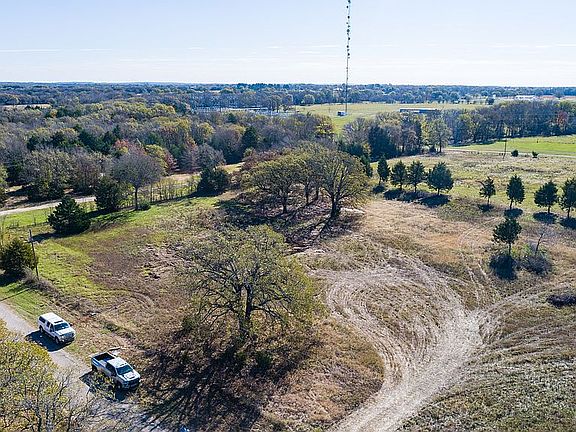 2nd image of 350 Vz County Road 2408