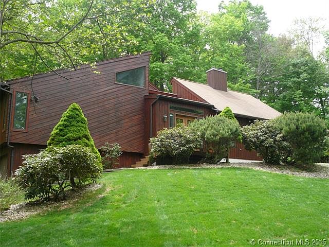 Welcome to 21 Woodruff Road...