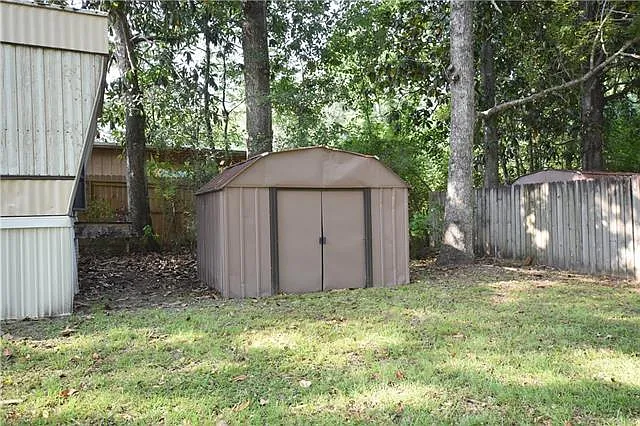 3 bed, 1120 sqft, $1,300 — Photo 4