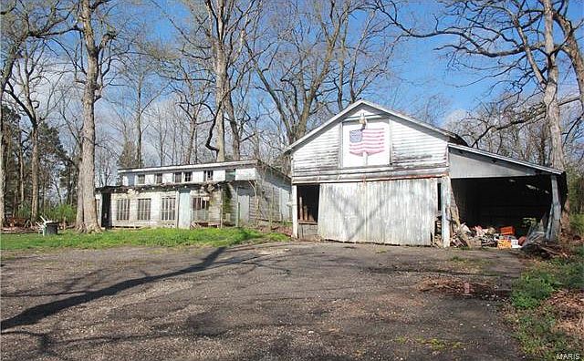 2nd image of 2635 Sandy Creek Rd
