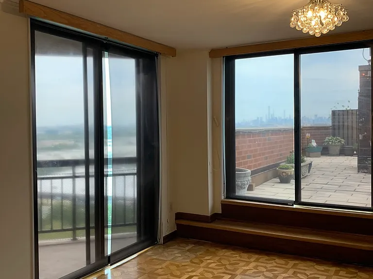 1629 Harmon Cove Tower #1629 — Photo 16