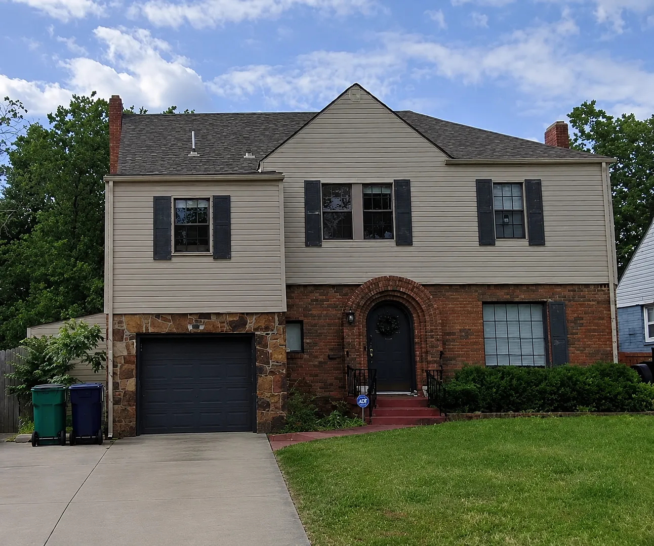 Charming 3-Bedroom Home in Midtown Oklahoma City!! — Photo 1