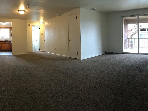 5th image of 49 Division St APT 9