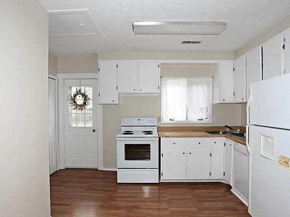 5th image of 177 Forest Blvd