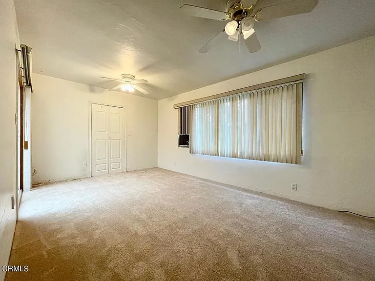 240 N Surfside Dr — Photo 22