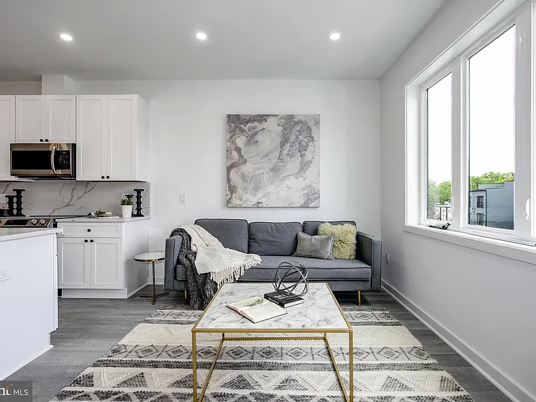 1730 Montello Ave NE — Photo 14