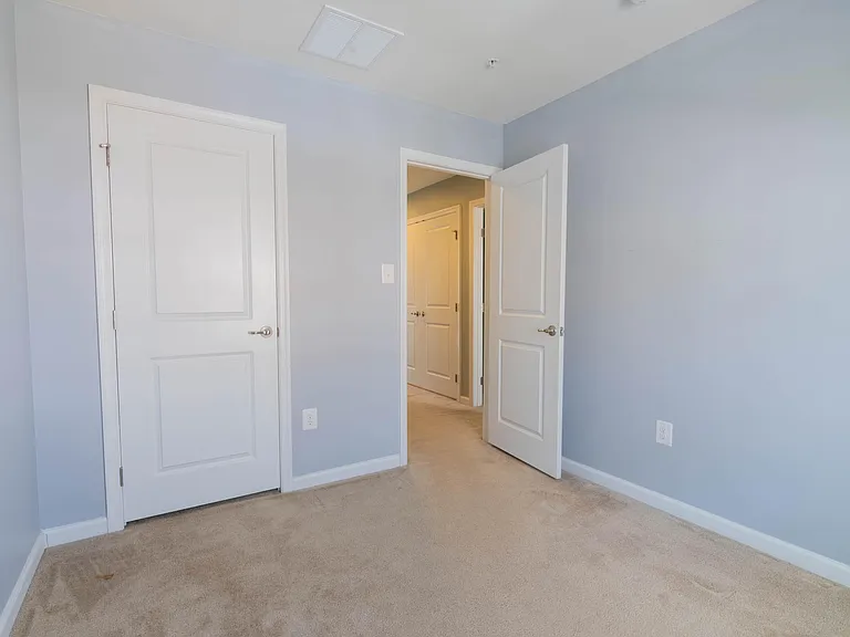6407 Walcott Ln — Photo 16