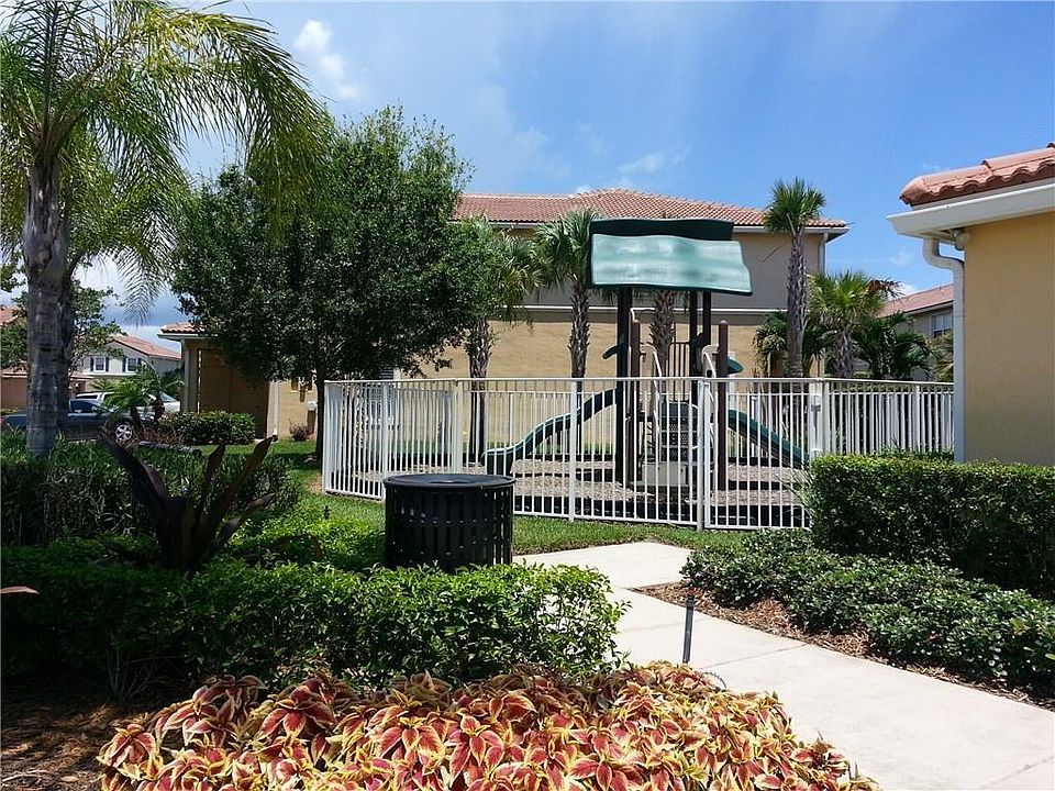 2nd image of 1165 Normandie Way