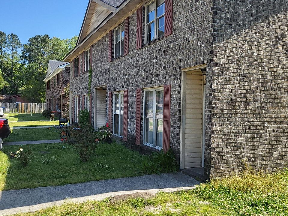 1st image of 126 Langley Dr Unit B