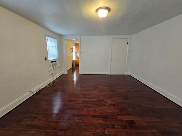 2006 Spring Garden St APT 2F