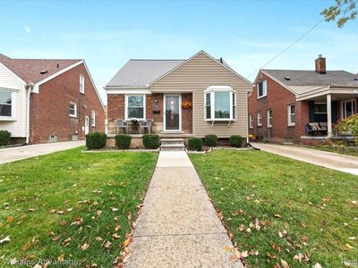 1984 Michigan Blvd, Lincoln Park, MI, 48146