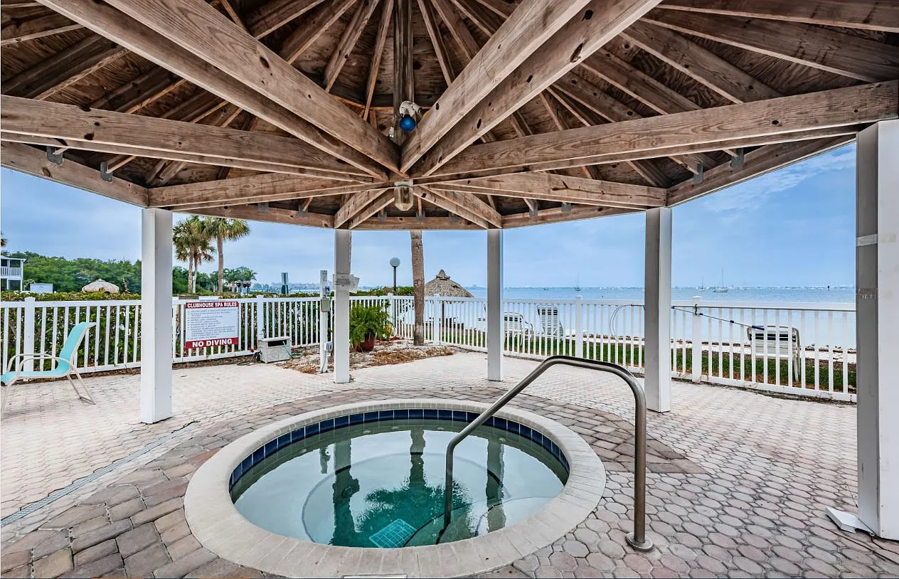 1 bed, $2,000 — Photo 4