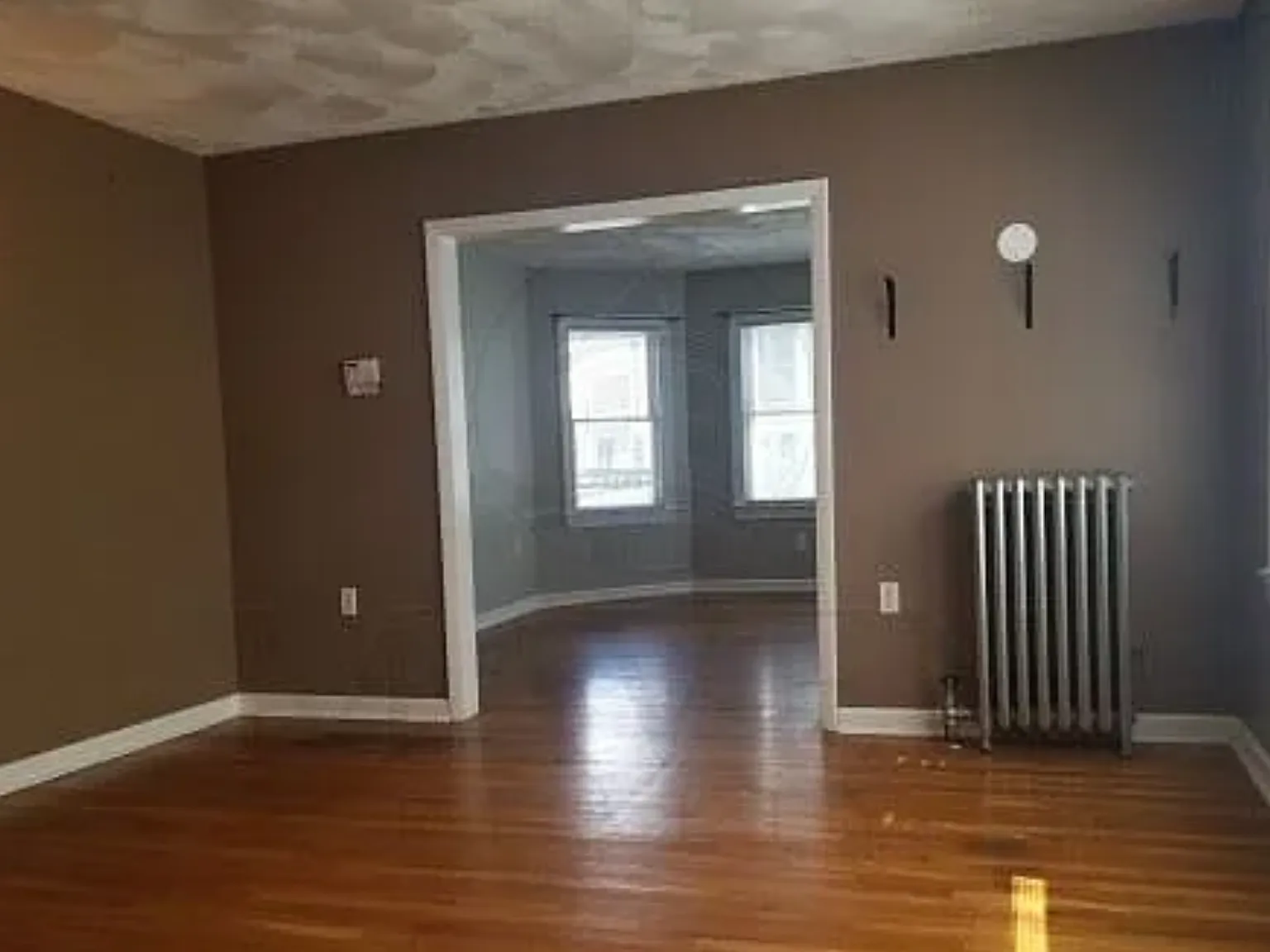 3 bed, 1200 sqft, $3,500 — Photo 3