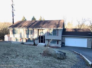 338 Overlook Dr, East Stroudsburg, PA 18301