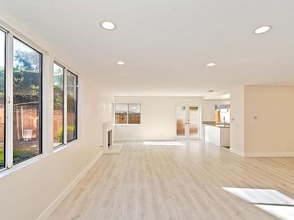 5th image of 6315 Blossom Ln