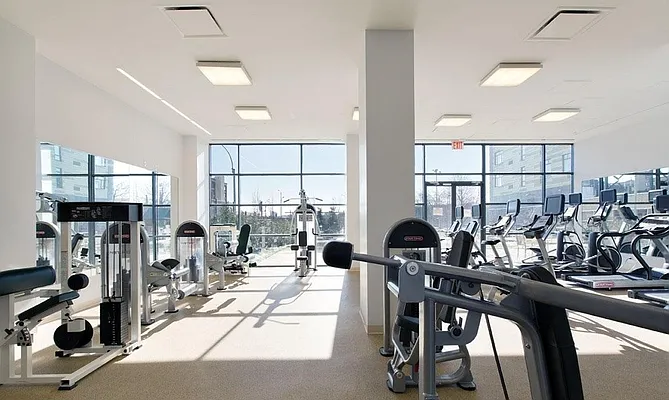 Sold by Real Direct | media 9