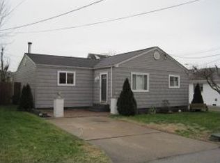 1934 19th St, Nitro, WV 25143