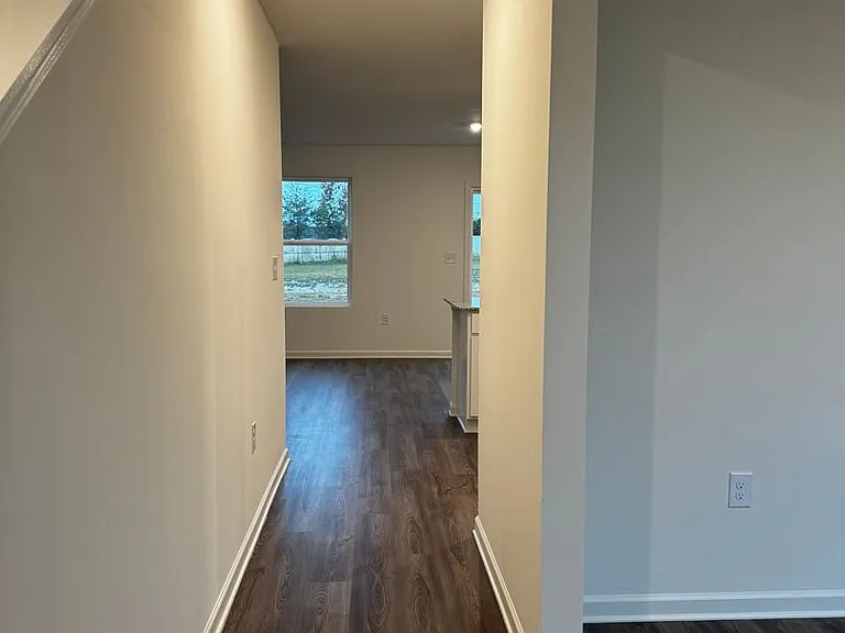 249 Isabella Way — Photo 3