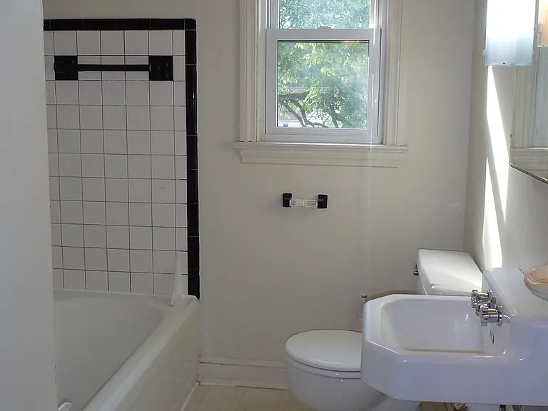 157 E Park Ave — Photo 7