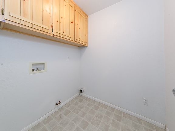3rd image of 1212 Arbula Dr