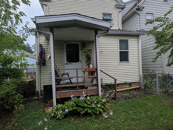 2nd image of 117 Barney St