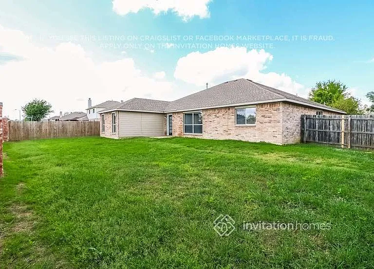 4808 Bluebird Ln — Photo 3