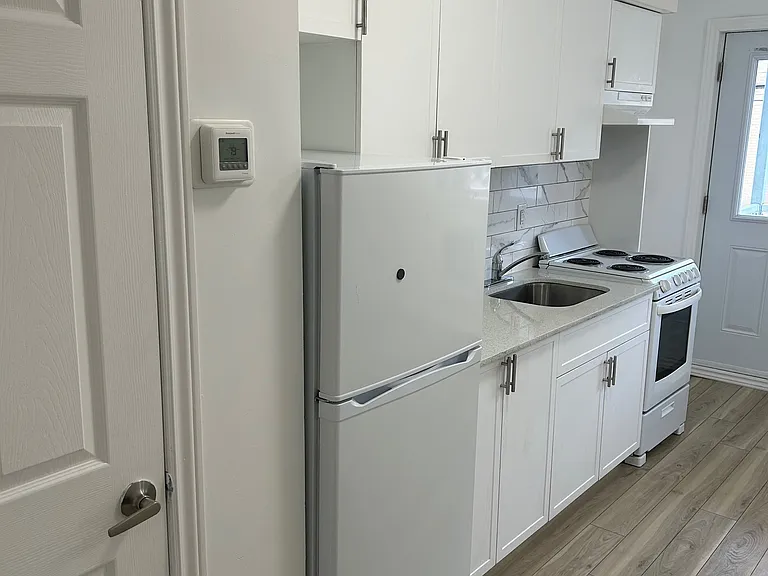 630 Cummings Ave — Photo 128