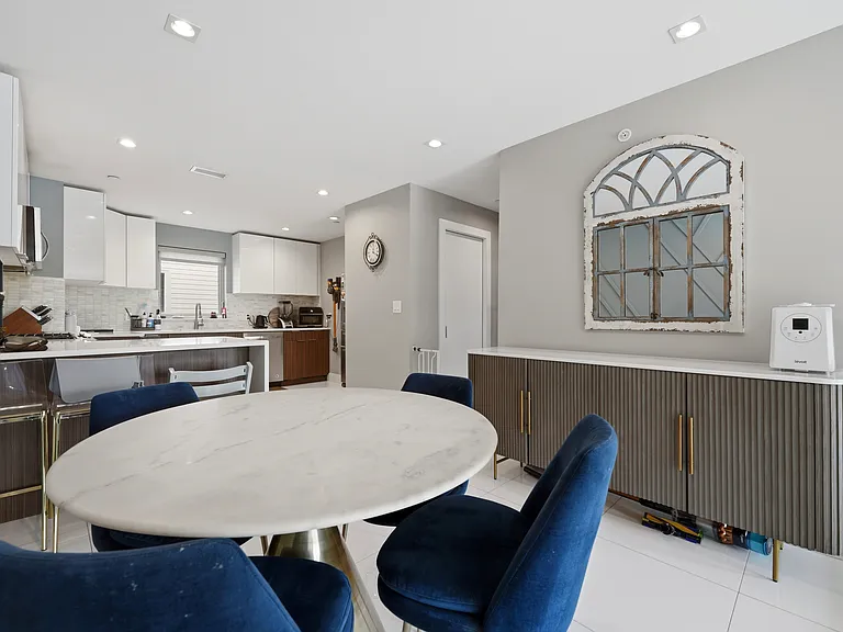 1302 S 20th St — Photo 12