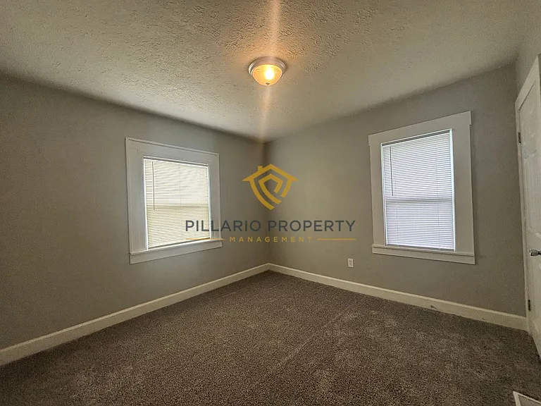 2815 Brookside Ave — Photo 13
