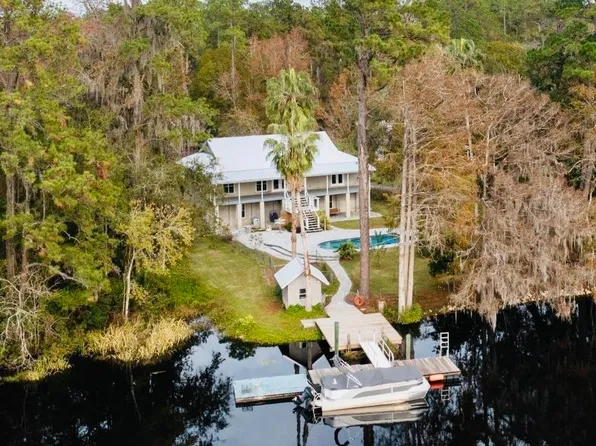177 Landing Dr, Kingsland, GA 31548