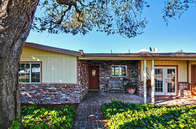 1st image of 811 Cresta Vista Way