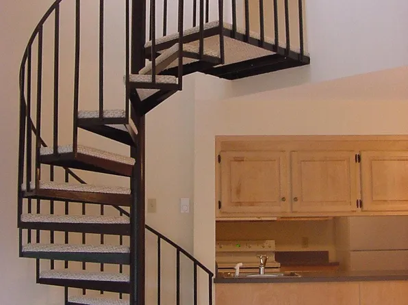 42 N Main St, West Hartford, CT