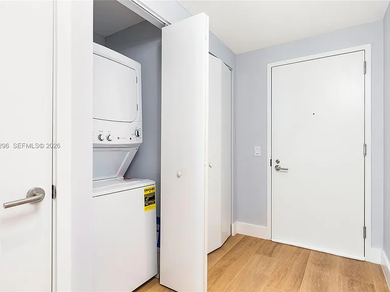 501 NE 31st St #1710 — Photo 18