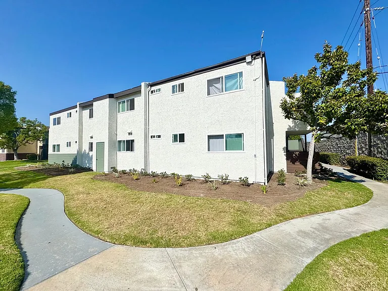 Westpark Apartments — Photo 20