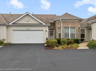 21265 Legion Lake Ct, Crest Hill, IL 60403